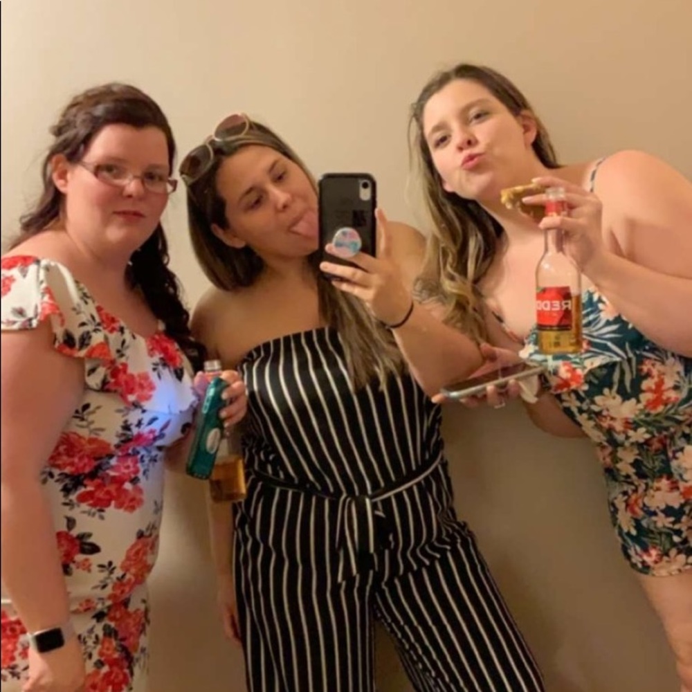 Meet your Posher, Kayla